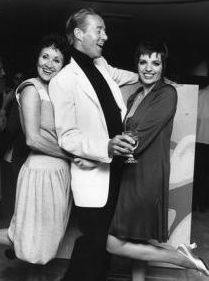 Halston, Chita Rivera, Liza Minelli    1982  NYC.jpg